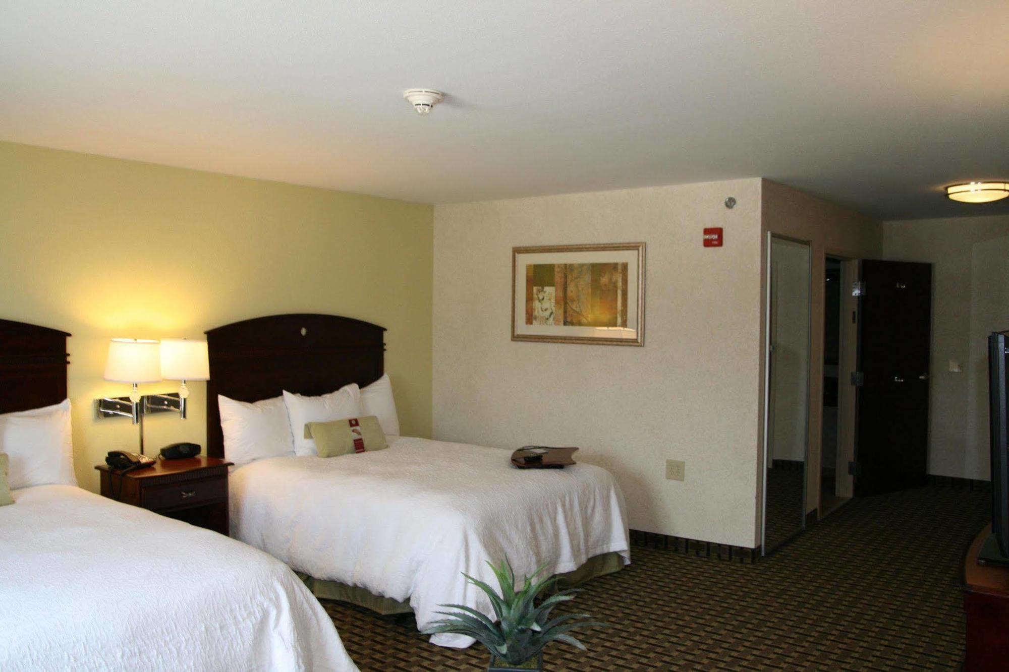 Hampton Inn & Suites Cleveland-Mentor Zimmer foto